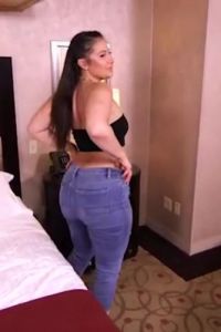 Mompov: Alessandra – Apple Bottom Big Booty Beauty…10/10 Title