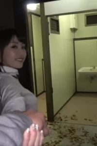 Shunka Ayami – Bathroom Quickie